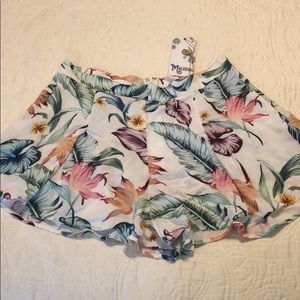 SMYMM NWT Shorts